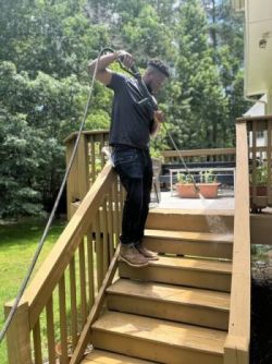 Deck & Fence Cleaning in Rougemont, North Carolina